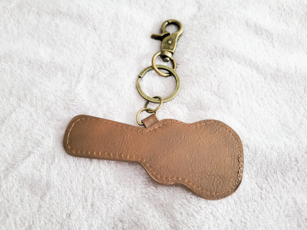 キーホルダー裏