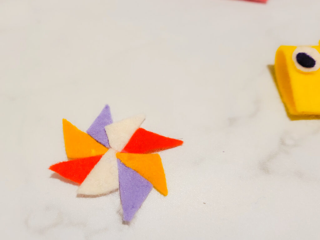 縫わないこいのぼりの風車