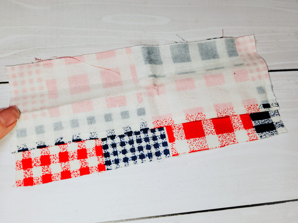 一番生地に貼り付ける