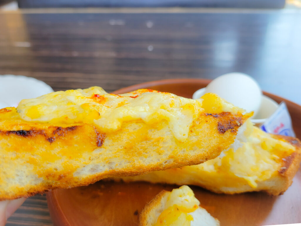 ポテサラトースト