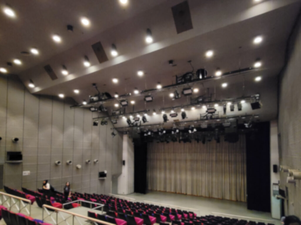 ほとんど退場済みの会場