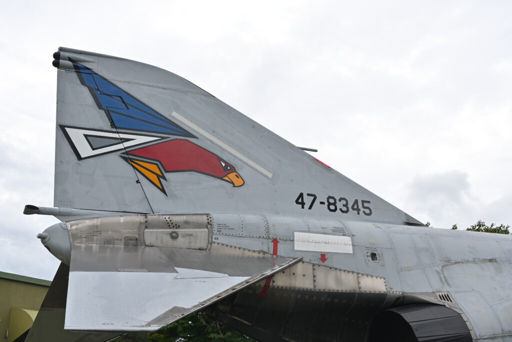 尻翼にイーグル