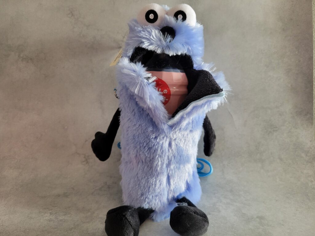 スンスン ペットボトルホルダー ペットボトルを入れた様子