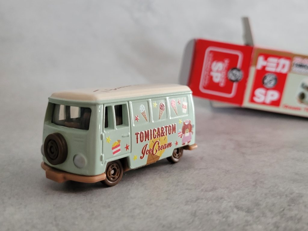ドリームトミカ「TOMICA & TOM アイスクリームワゴン」フロント