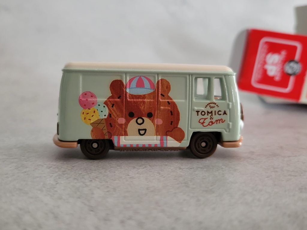 ドリームトミカ「TOMICA & TOM アイスクリームワゴン」右サイド